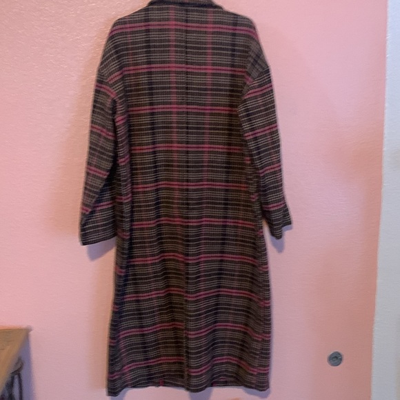 Excellent Condition Coat - Picture 6 of 11